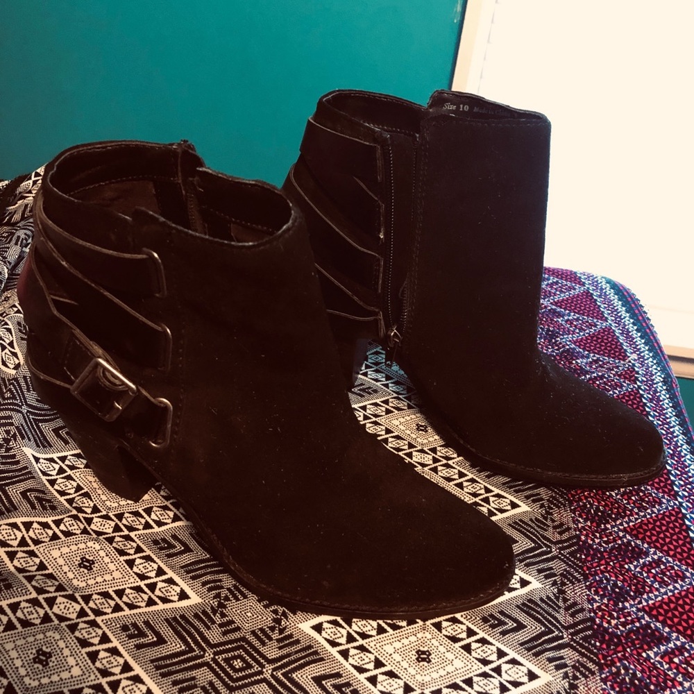 Dolce Vita Black Suede Ankle Boots